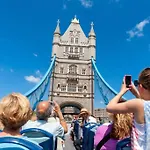 New Central Studio Apartment London 7